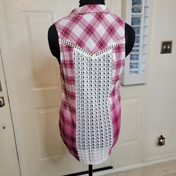 Miss Me Pink Plaid Sleeveless Shirt with Lace Back Size M – Western Boho Festiva - Picture 6 of 11